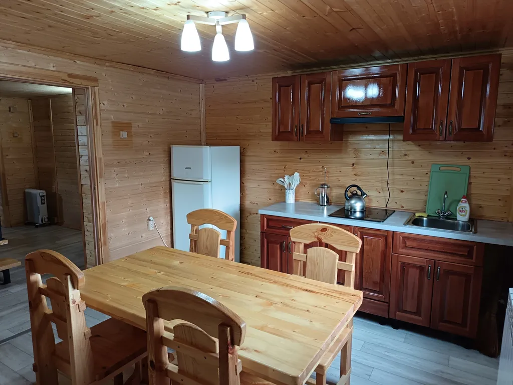 Частный двухэтажный новый дом