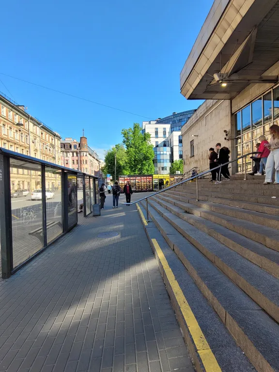 Квартира Квартира в центре у метро плюс спальное место на кухне — Санкт-Петербург