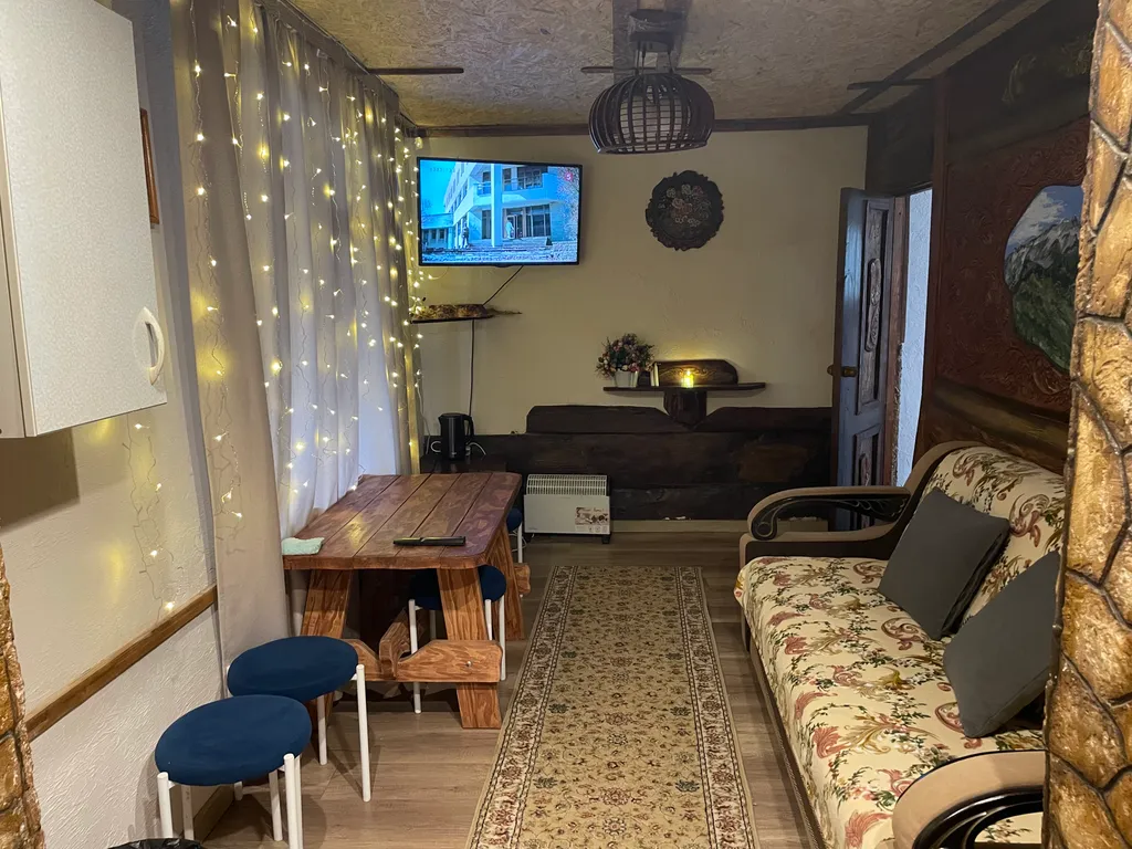 Коттедж Деревенский домик в лесу — аренда посуточно в Нальчик