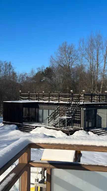 Коттедж Семейный коттедж на берегу реки Лава — Ручьи