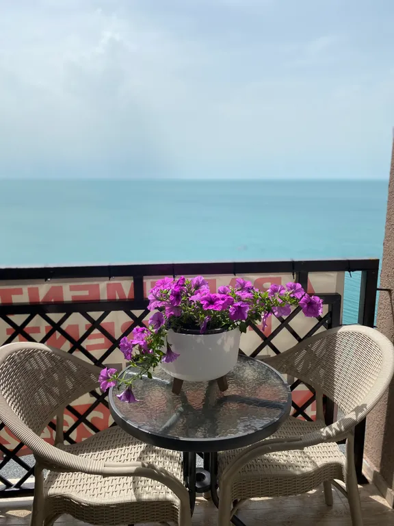 Апартамент на набережной с видом на море