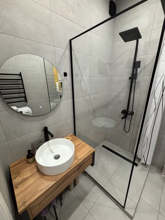 Стильная квартира-студия у моря