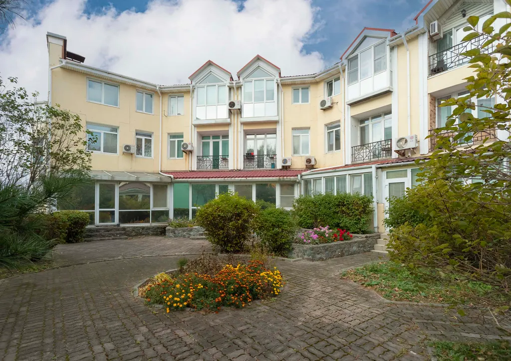 Шикарная 3-комнатная квартира с видом на море