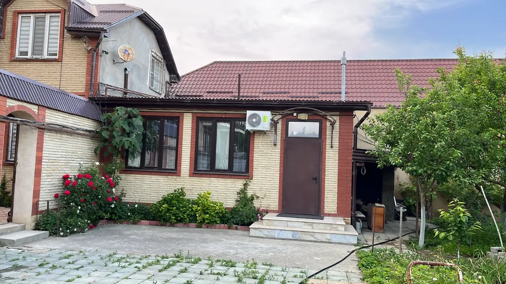 Коттедж 1-комнатный Дом — Махачкала