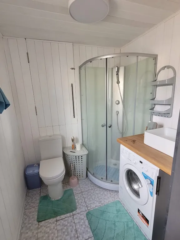 Новый комфортный чистый дом с террасой и видом на море