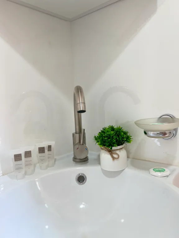 Коттедж Современный и уютным домик на берегу озера — Правдино