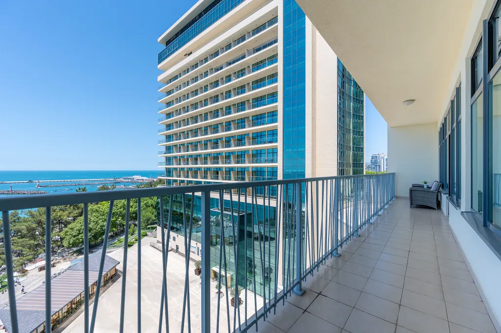 Трехкомнатные апартаменты с двумя спальнями