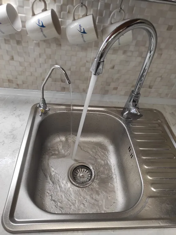 Современная 2-я большая квартира прямо на набережной с пляжем у дома