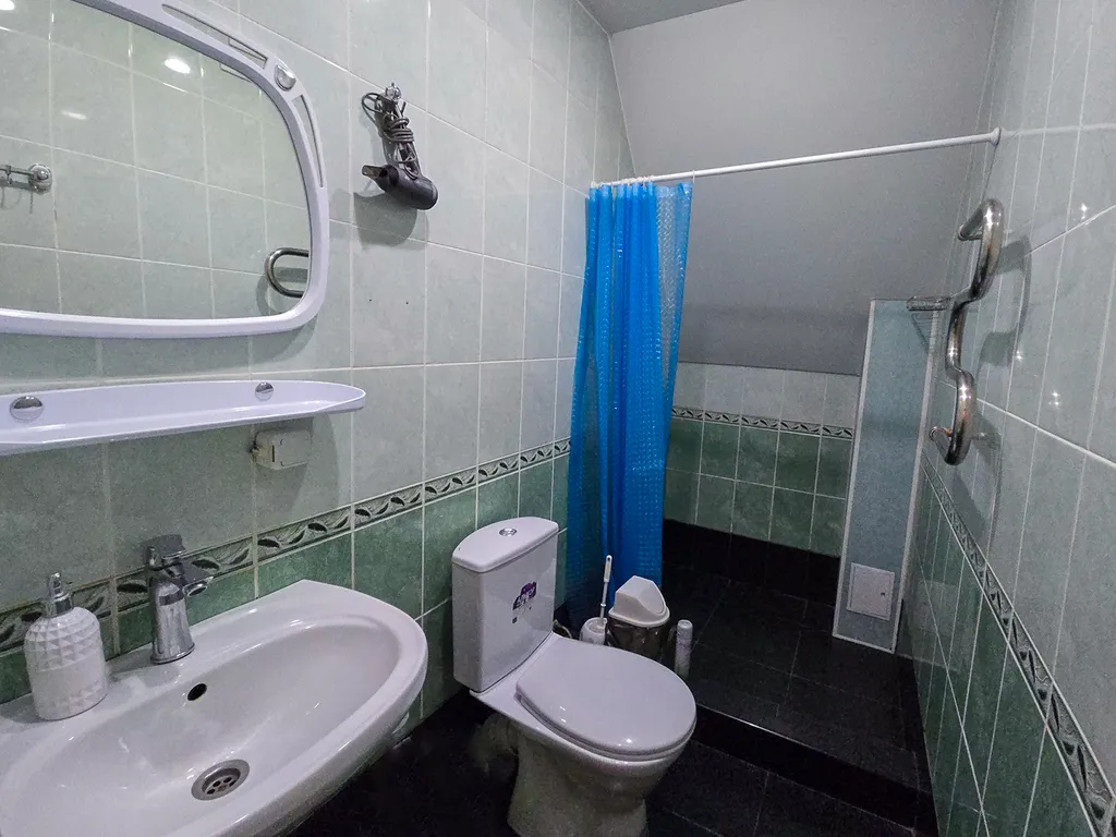 Стандарт с видом на горы (три раздельные кровати)