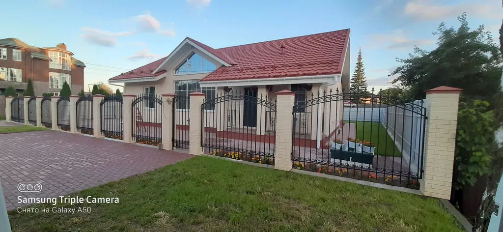 Коттедж 5-комнатный Дом — аренда посуточно в Псков