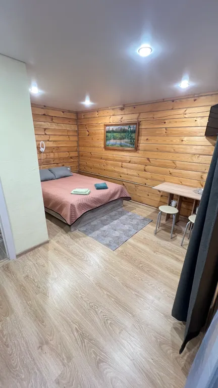 Уютный домик на берегу Катуни с видом на реку