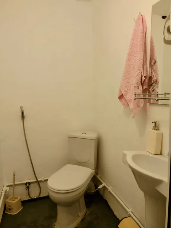 Домик в центре рядом с морем