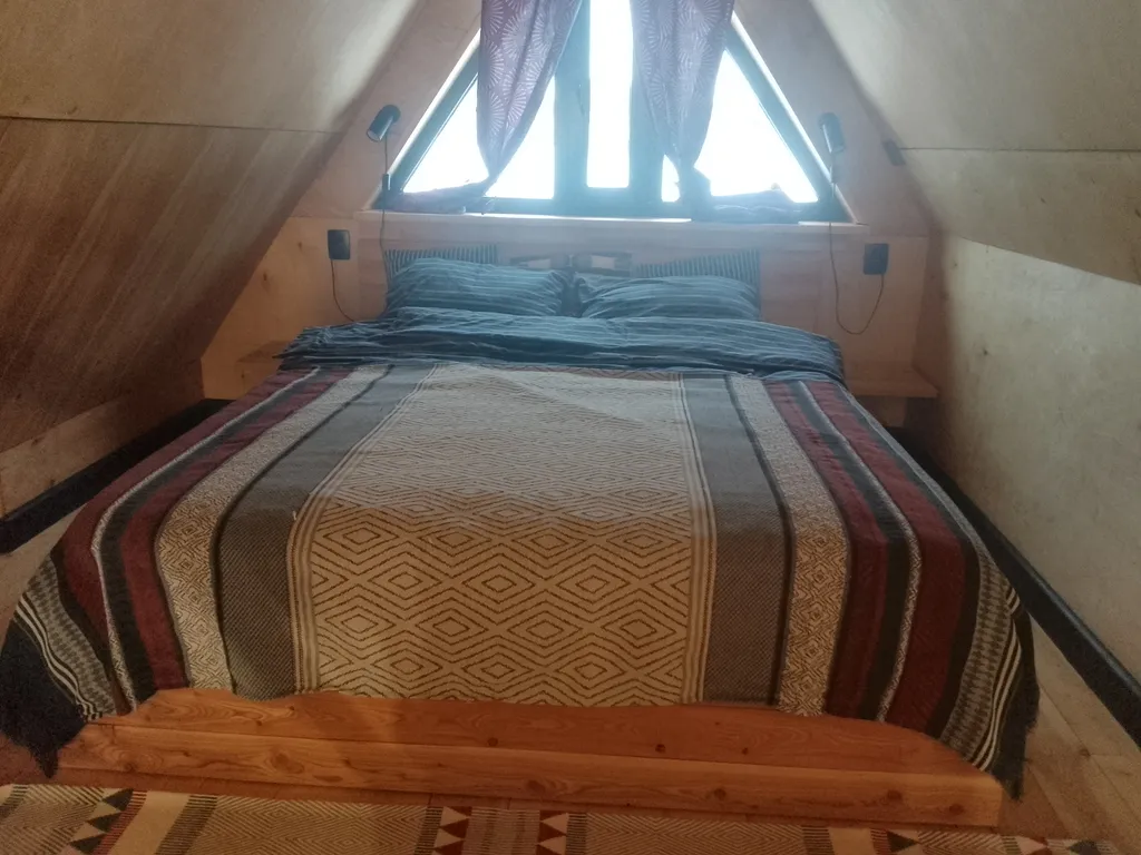 Уютный дом с баней и купелью в сосновом бору