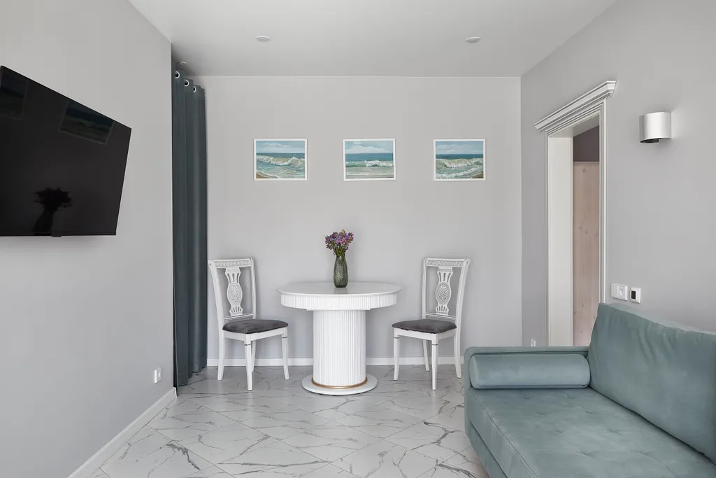 Видовая квартира с балконом у Херсонеса