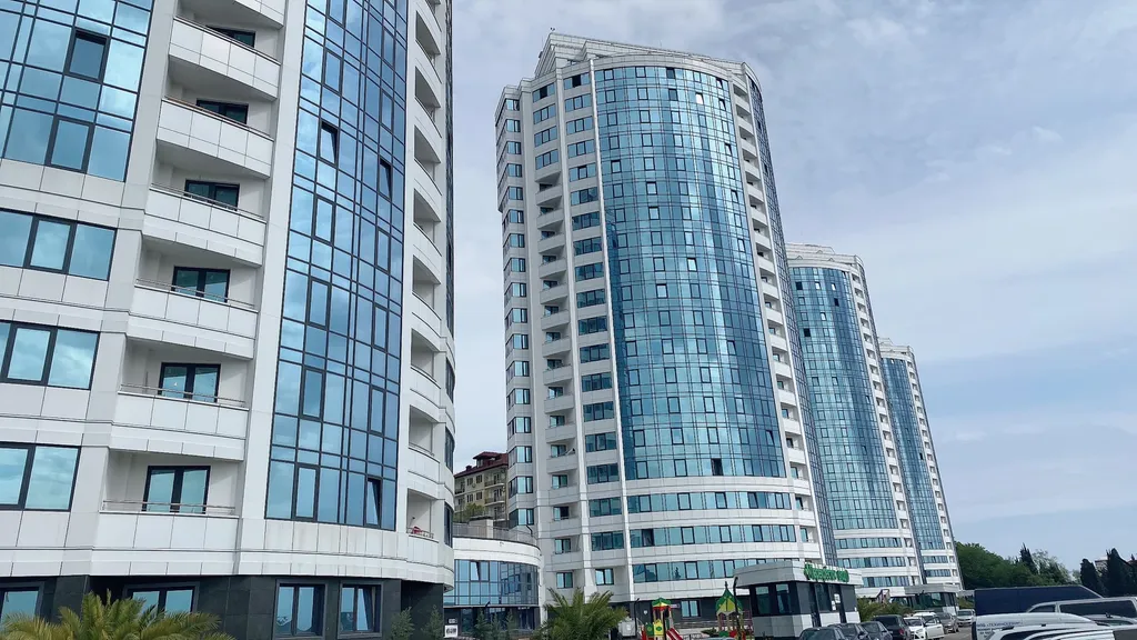 Квартира Квартира Уютная с видом на море, балконом, ванной, бассейном на территории жк — Адлер