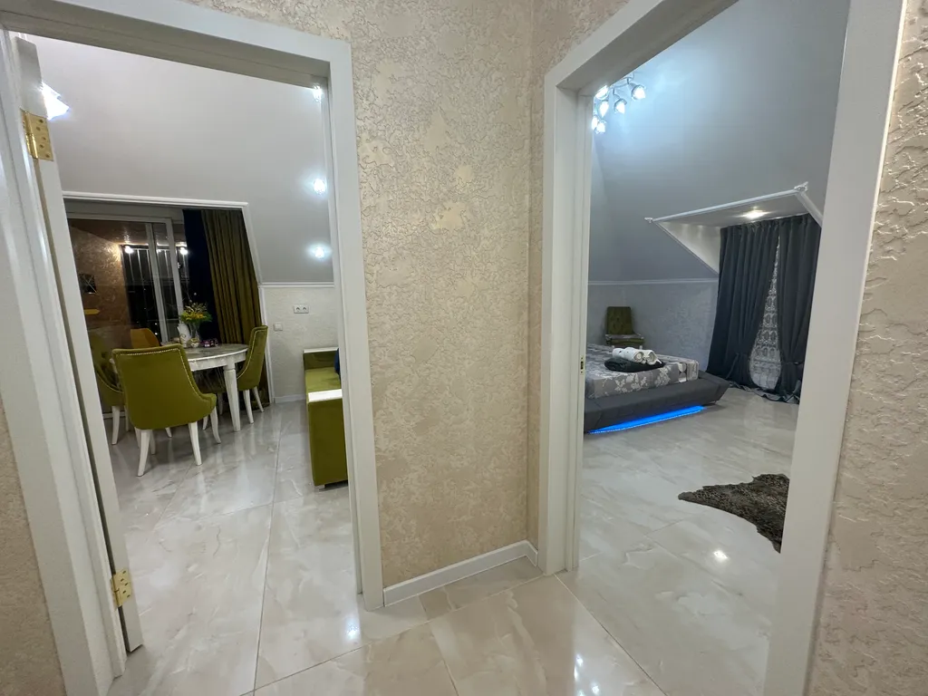 Шикарный двухкомнатный люкс с терассой