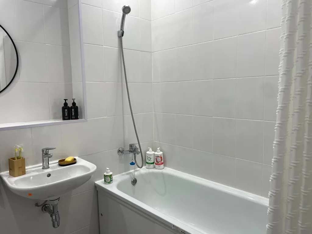 Новая уютная евродвушка с балконом возле аэропорта Домодедово