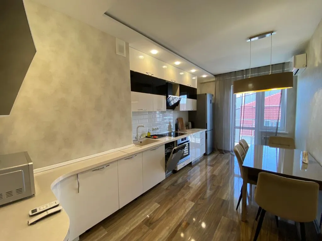 Квартира Отличная, уютная, современная 2-ком. квартира у моря — Анапа