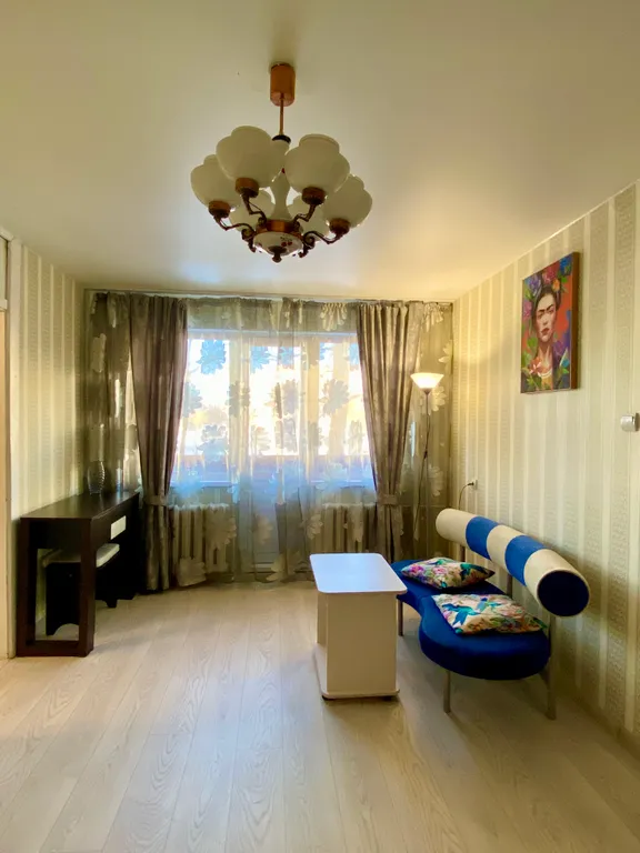 2-комнатная Квартира — аренда посуточно в Псков