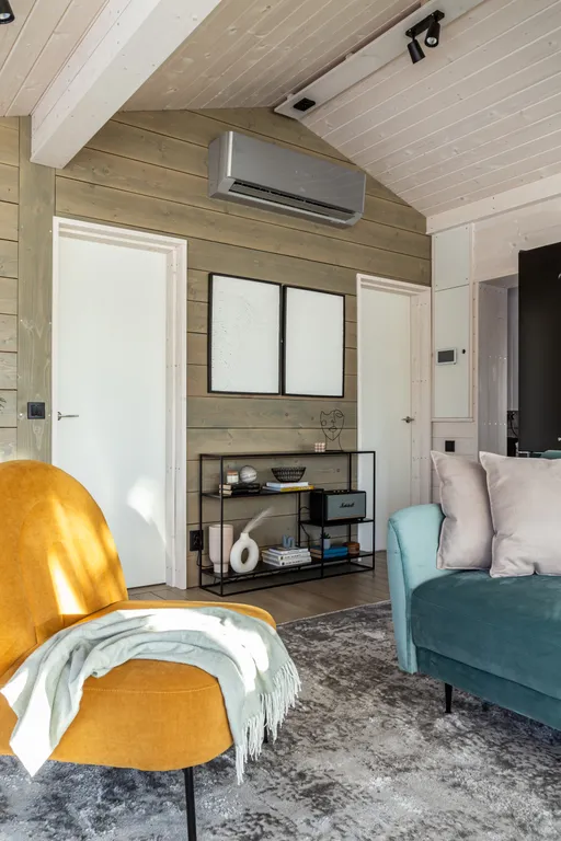 Коттедж Семейный дубльдом у пруда с баней и купелью в Новой Москве — Птичное