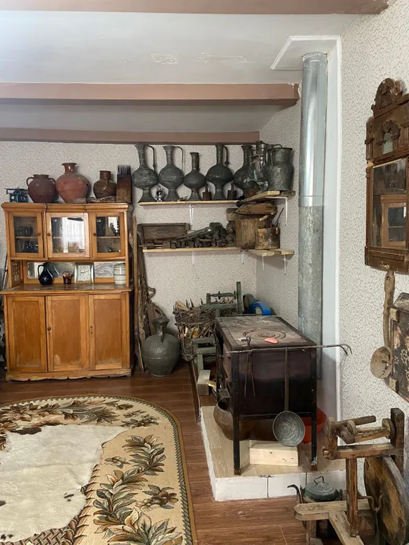 Уютный дом мини-музей в горах