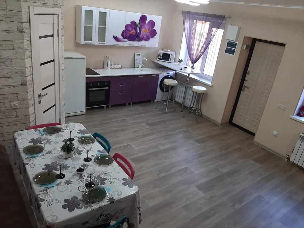 Коттедж 3-комнатный Дом — аренда посуточно в Зелёная Поляна