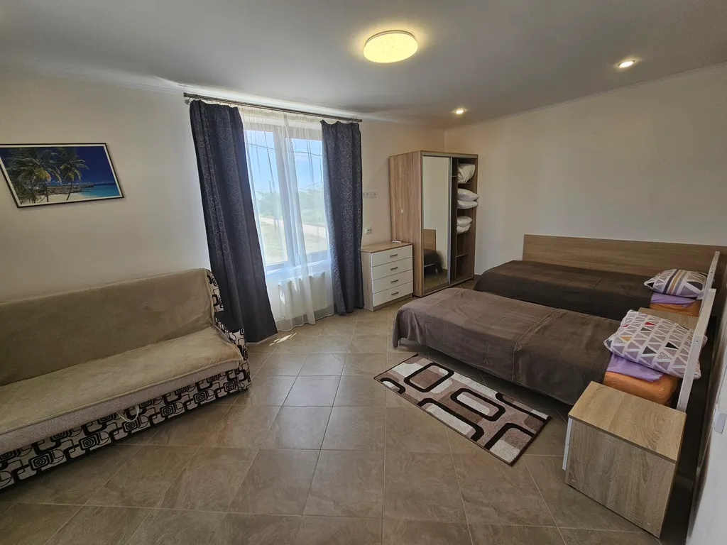 Коттедж Вилла "Таврида 107" на 7-11 персон — Новоотрадное