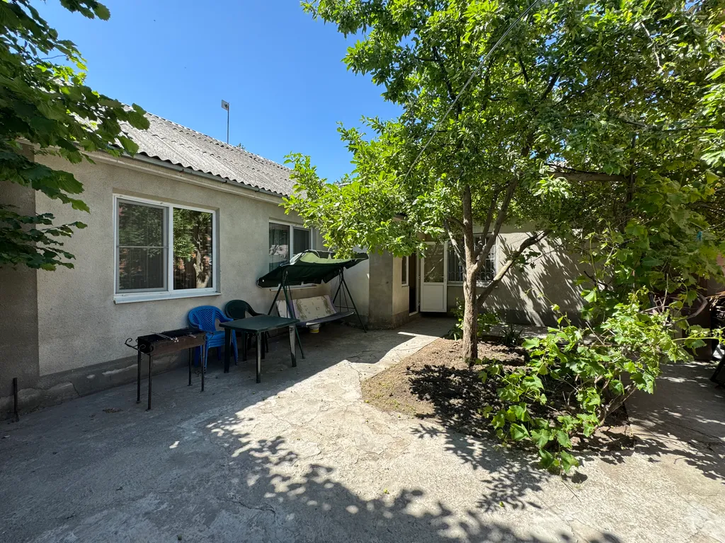 Большой уютный дом