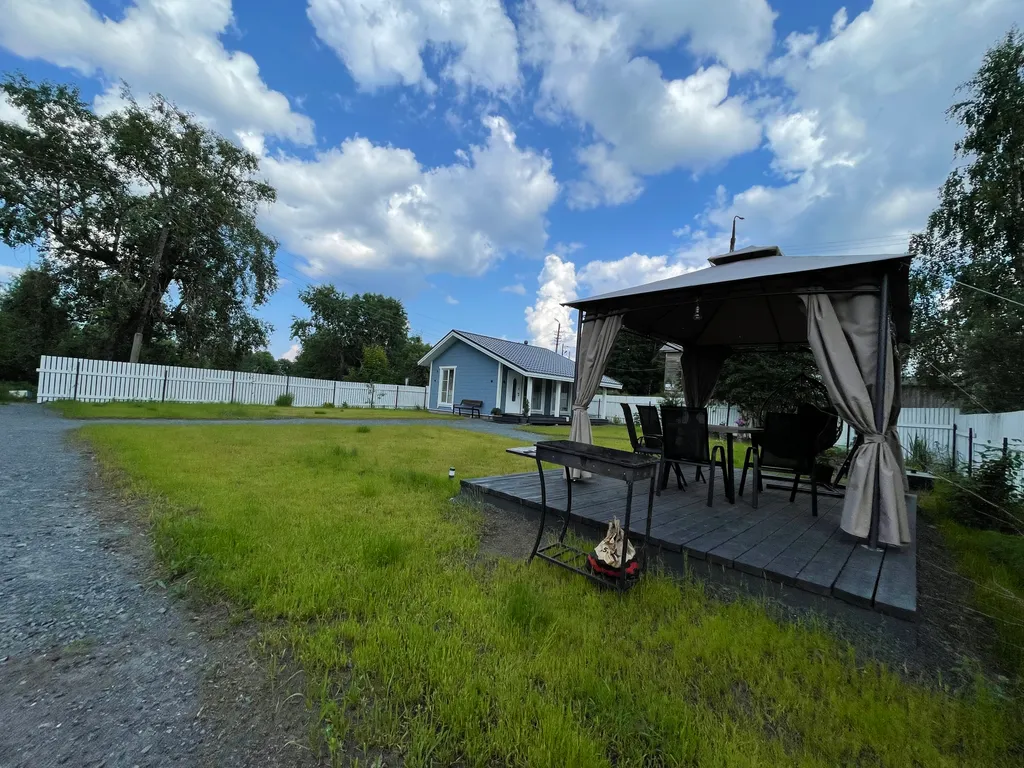 Современный домик в центре