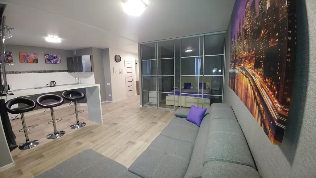 Новая, светлая студия в высотном доме