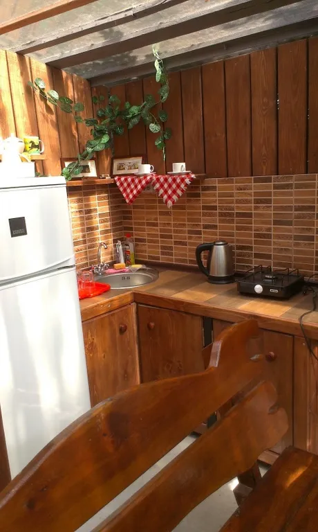 Уютный номер с двориком-беседкой