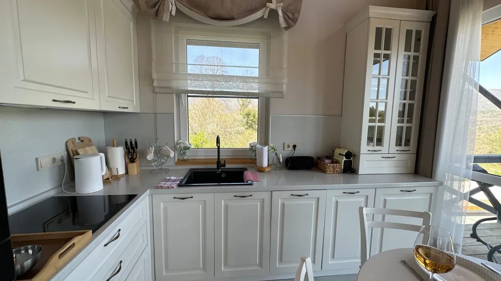 Дом в стиле шале с панорамный видом на горы