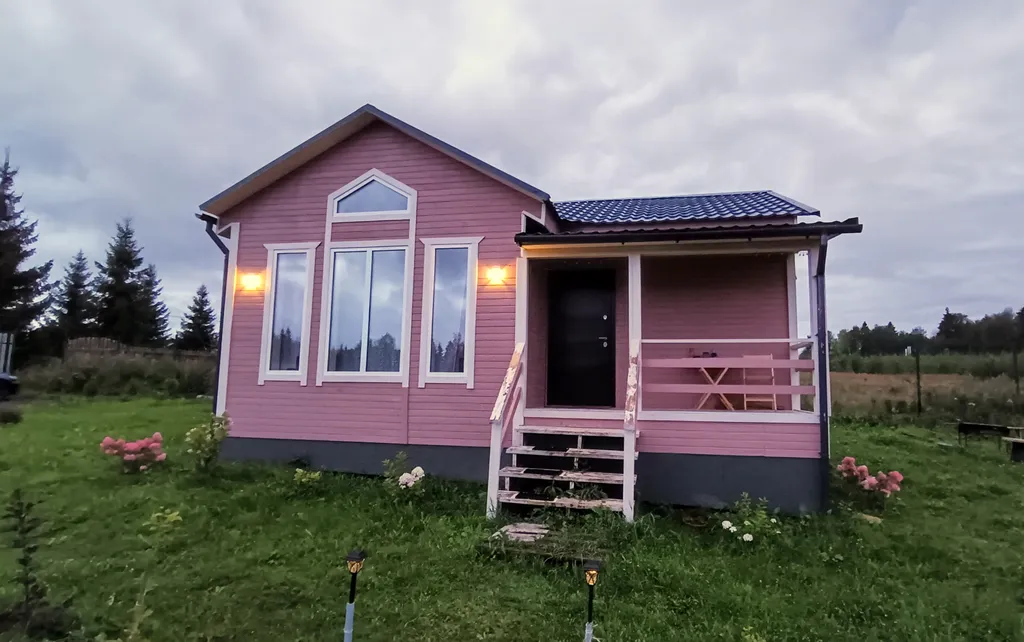 Коттедж Уютный дом-картинка рядом с лесом — Шаховская