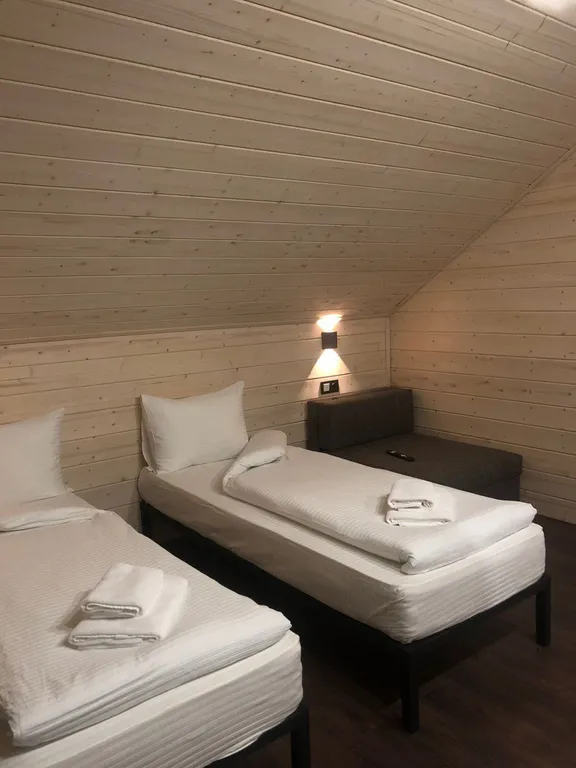 Коттедж в лесной зоне с тремя спальнями