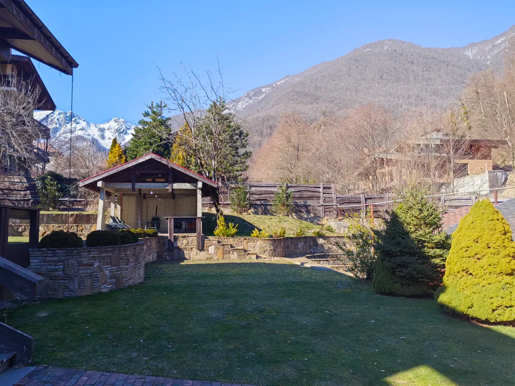 Коттедж Дом с баней и бассейном и видом на горы — Красная Поляна