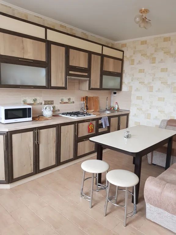 Большой Дом с отдельным двором и парковкой