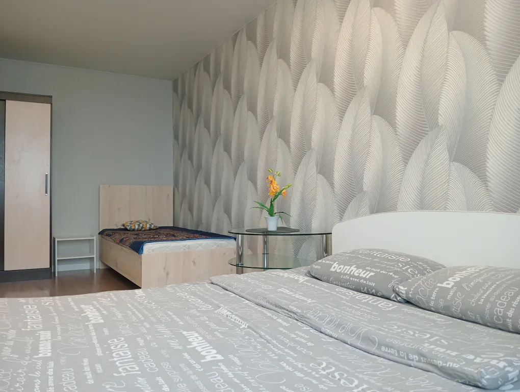 Квартира у Глобуса