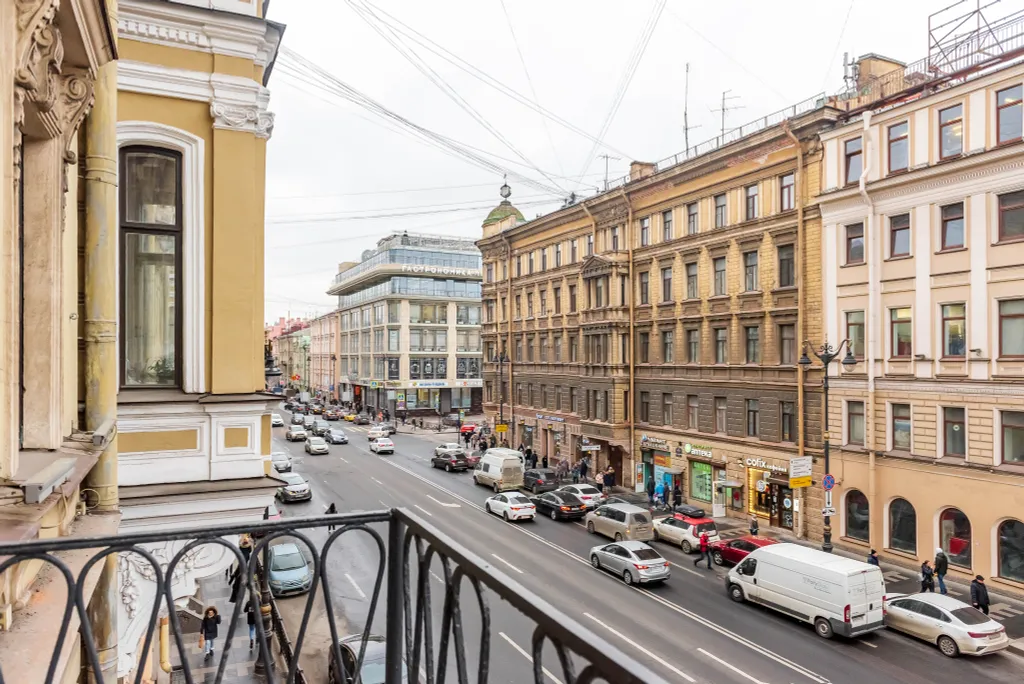 Квартира Квартира с видовым балконом на Невский — Санкт-Петербург
