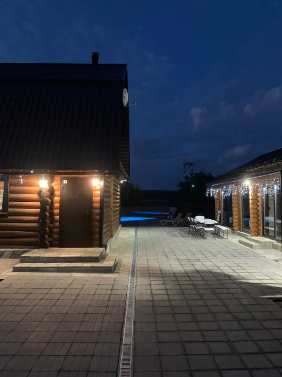 Аквамарин - гостевой комплекс с подогреваемым бассейном