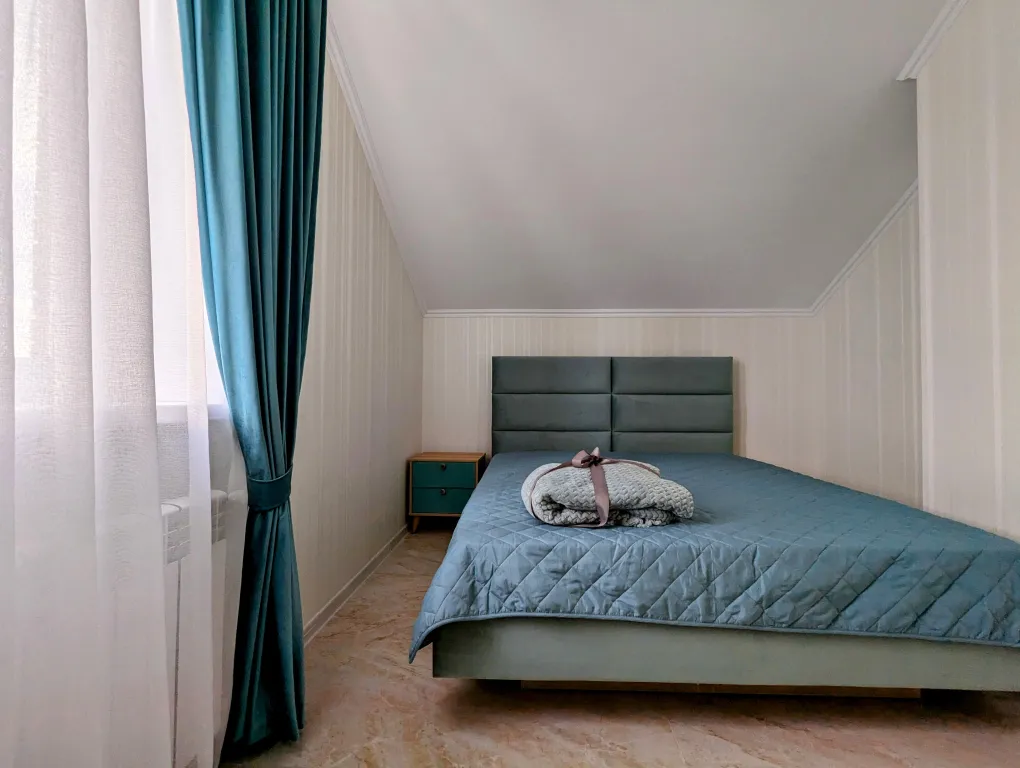 8-комнатный Дом