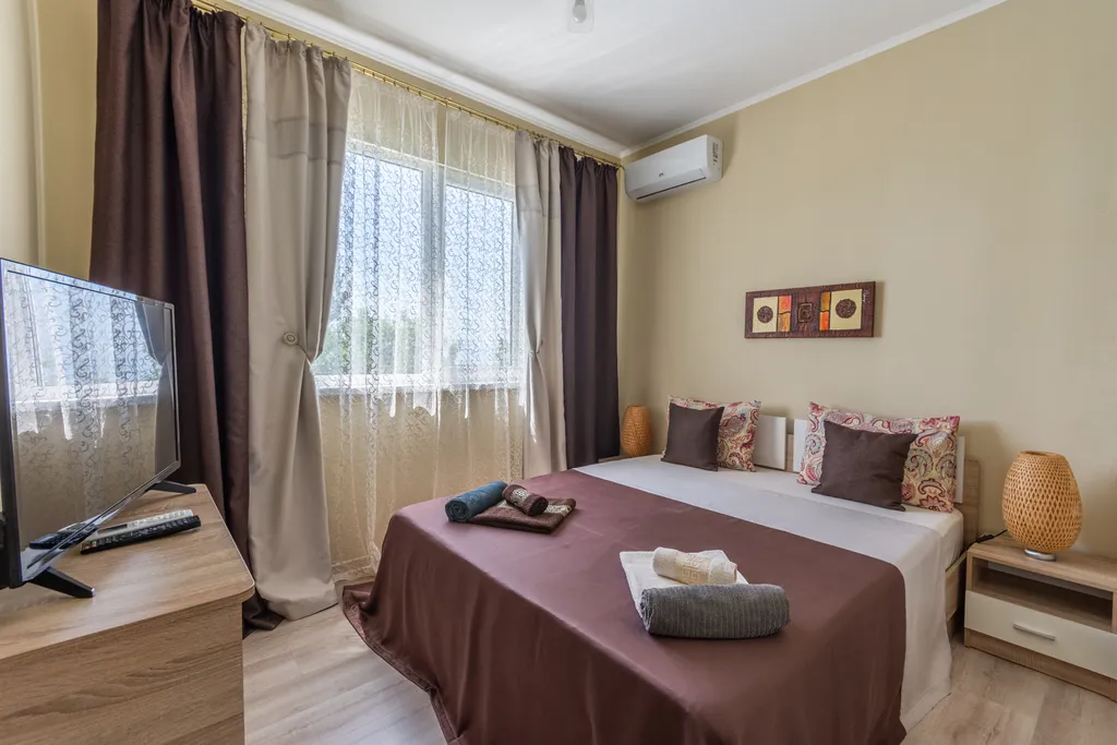 Коттедж 2-комнатный Дом — аренда посуточно в Малореченское