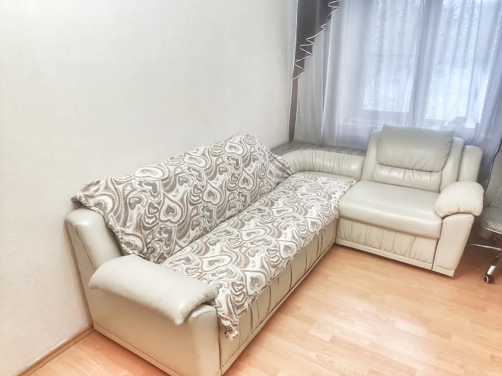 Квартира на кольце мира и обручева