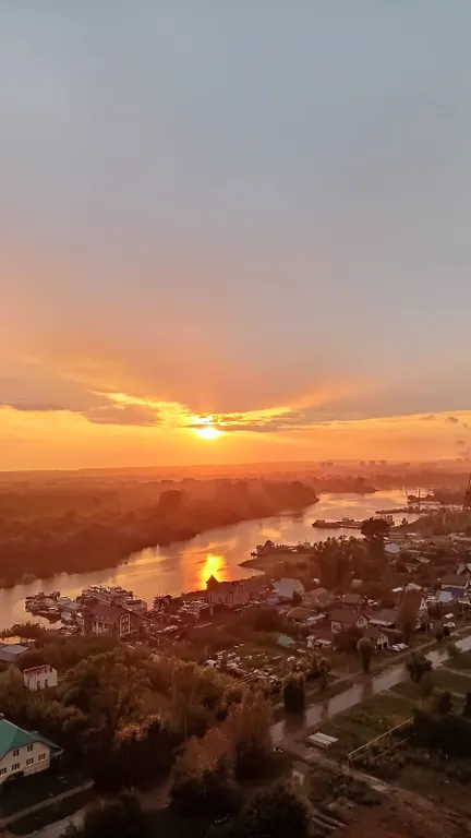 Видовая уютная квартира с дизайнерским ремонтом и видом на реку