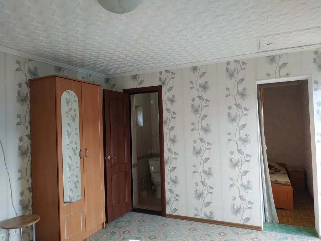 Двухкомнатный семейный трёхместный номер комфорт.