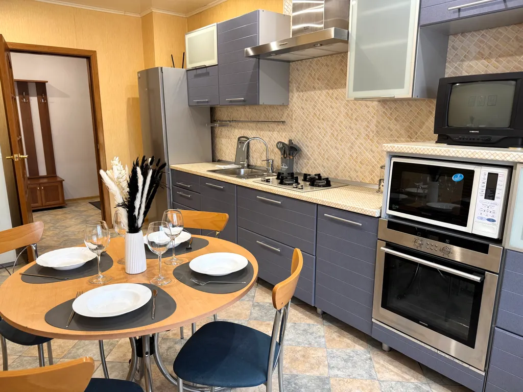 Квартира 3-комнатные просторные апартаменты Апарт-Комфорт для семьи — Ярославль