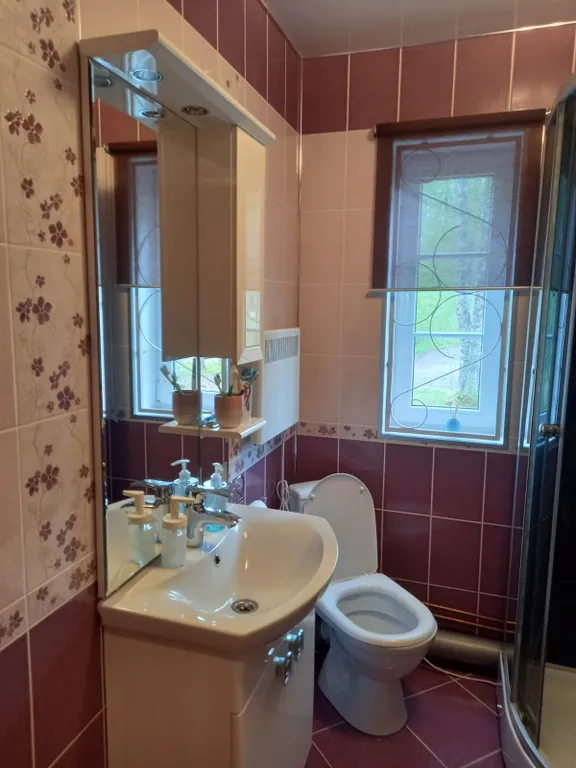 Уютный коттедж у озера