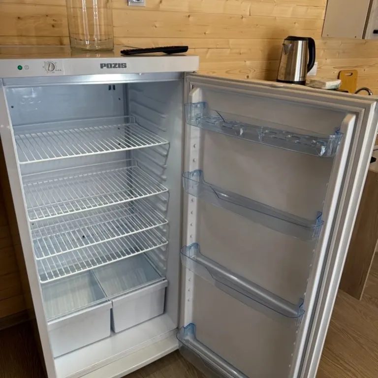 Афрейм в лесу с большой территорией