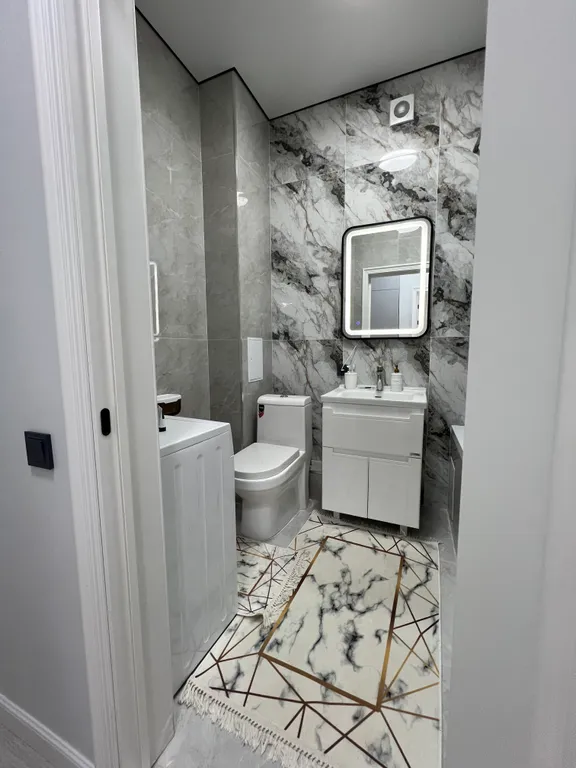 В центре, левый берег, рядом возле Хан Шатыр, кардиология, ННЦМД