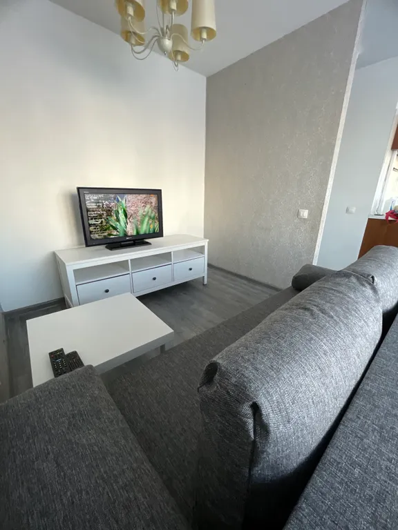 Оригинальная евротрешка в центре