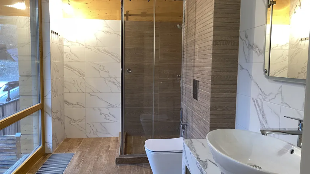 Шале с бассейном